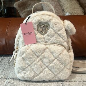 💖Juicy Couture Let's get cozy Backpack